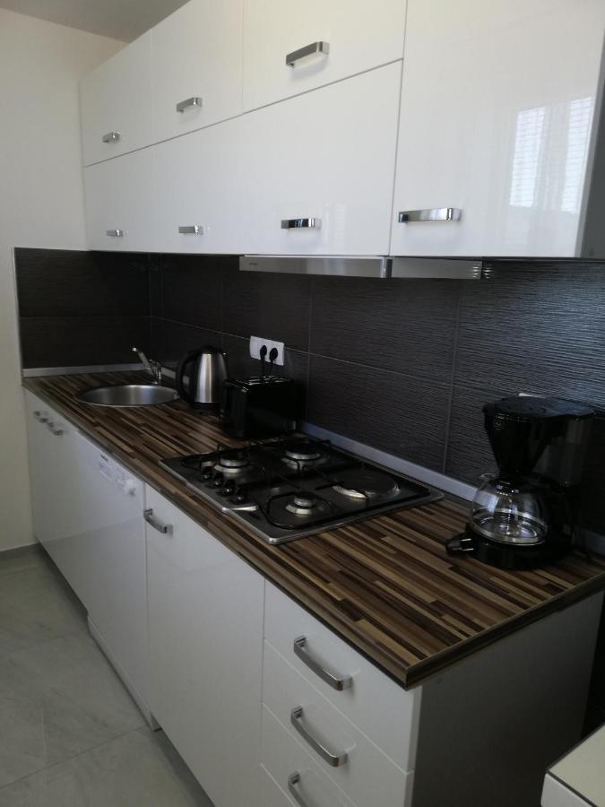 Apartmani Poljanec ヴィル エクステリア 写真