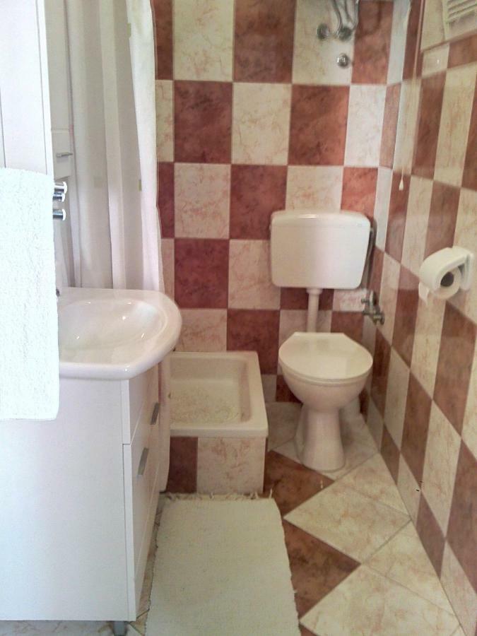 Apartmani Poljanec ヴィル エクステリア 写真